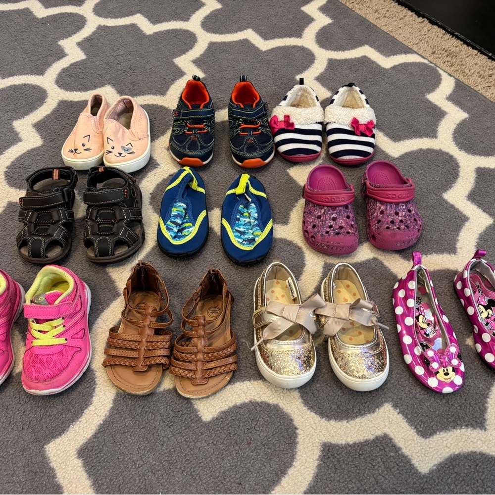 Toddler Girl Shoes, Sneakers, Slipper, Sandal, Swim Shoes, Size 6 Lot of 10